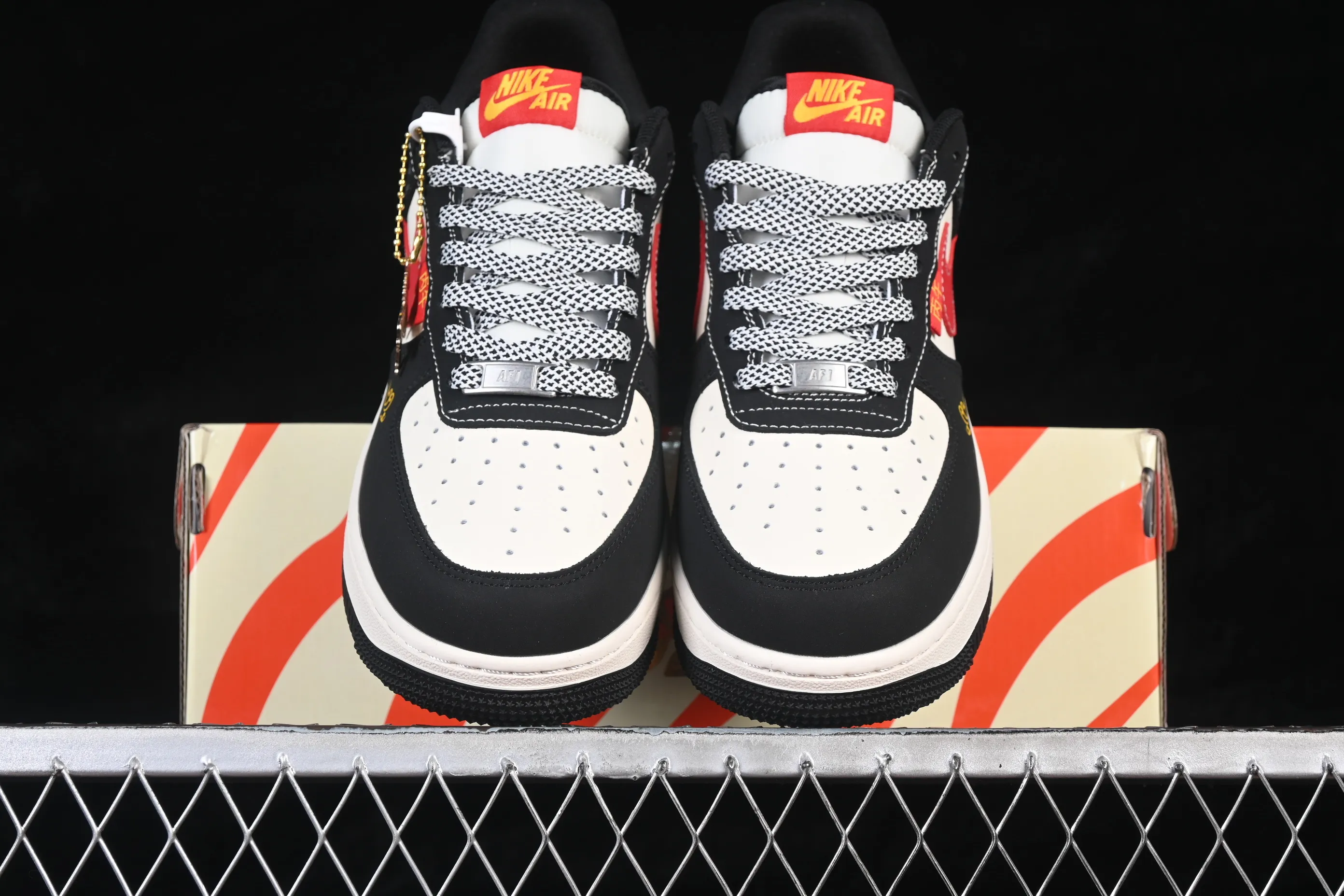 All categories Nk Air Force 1 Air Force series Nk Air Force 1 Low Air Force low-top Nike Air Force 1'07 Low Year of the Horse limited edition Get rich immediately Air Force 1 low-top casual sneakers MZ9588-829